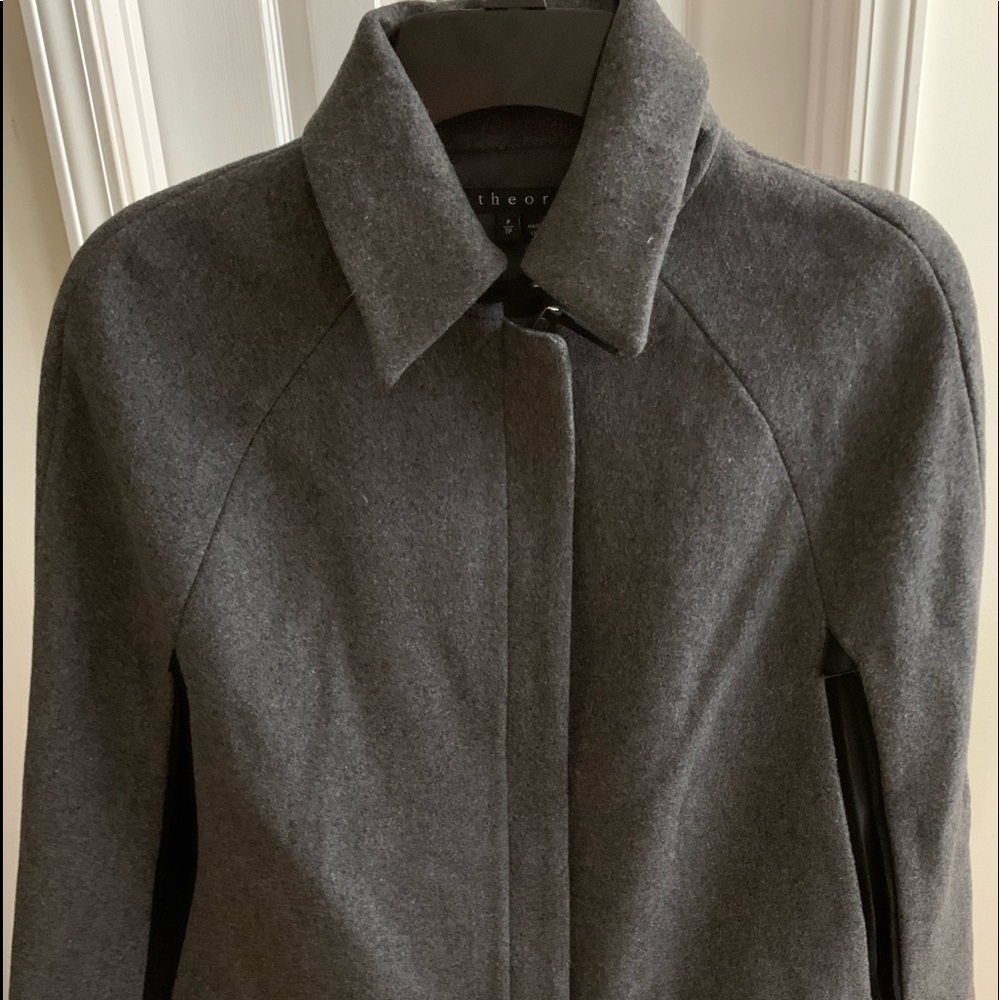 Theory Cape